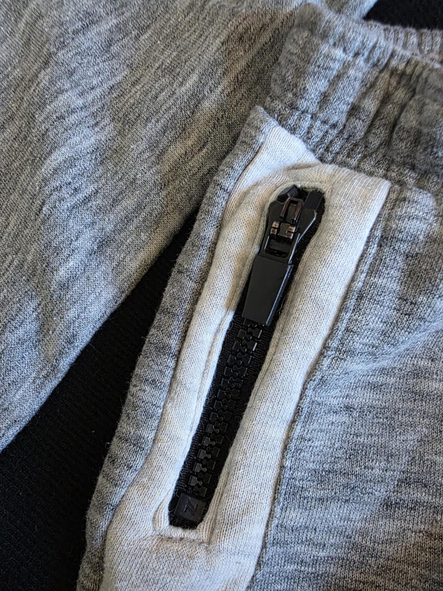 George | 12-18 mois (2 pièces)