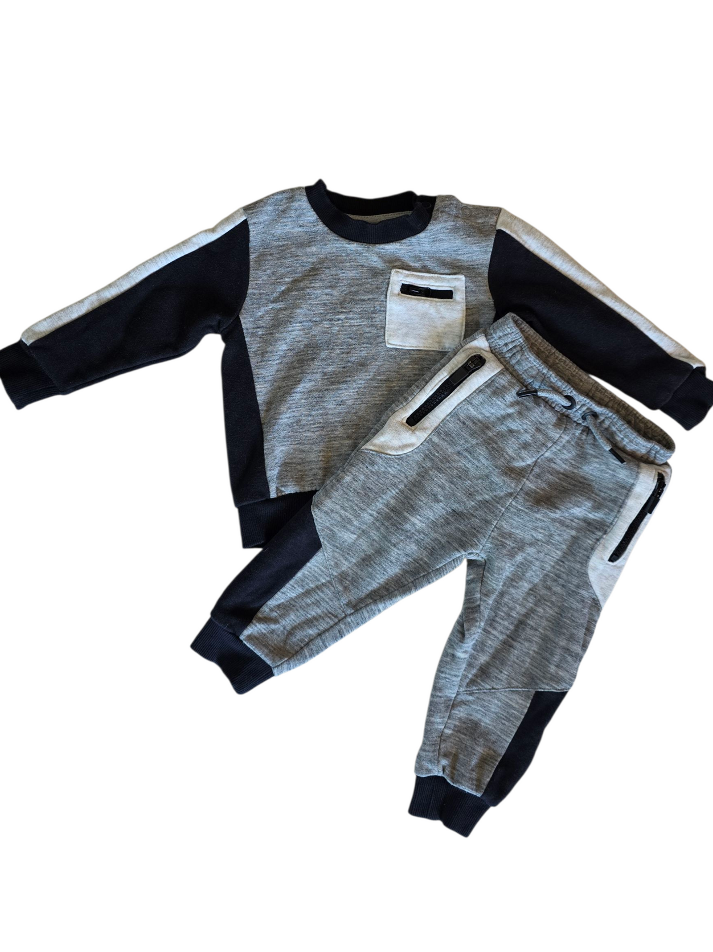 George | 12-18 mois (2 pièces)